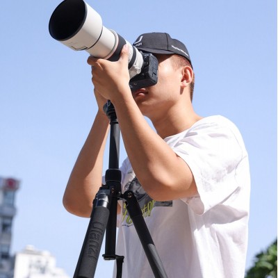 MT-61 Carbon Fiber Travel Tripod