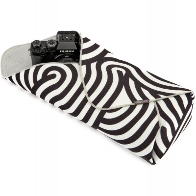 Wrapz Self-Adhesive Reusable Cloth Wrap Swirl Medium