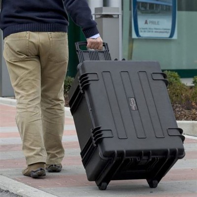 Case Black 580x440x330mm w/ Foam